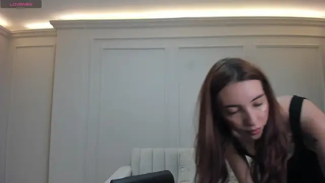 Snapshot of AnaisNin chatting on 18, 3, 2026 AnaisNin online show from 18, 3, 2026