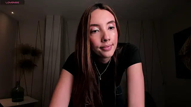Snapshot of AnaisNin chatting on 16, 4, 2026 AnaisNin online show from 16, 4, 2026