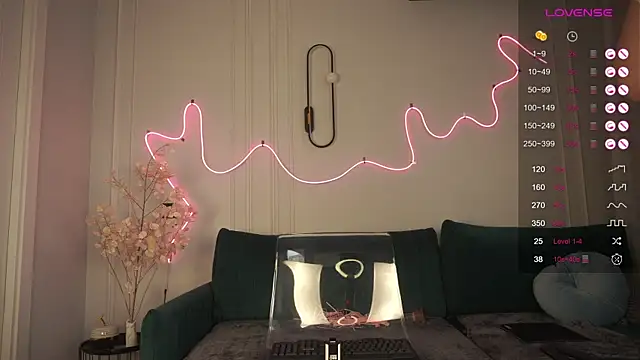 anna54784 online show from 10, 12, 2024