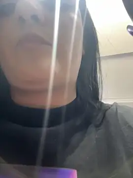 IrisBaker online show from 24, 10, 2025