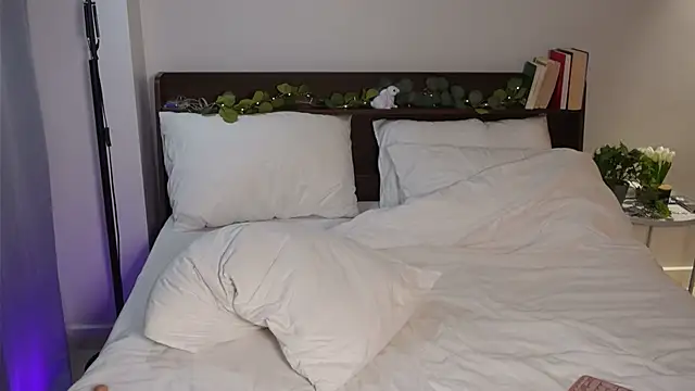 Ayra Lust online show from 8, 2, 2025