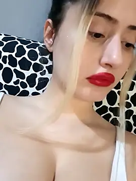 Snapshot of afrodizyak chatting on 19, 2, 2025 afrodizyak online show from 19, 2, 2025