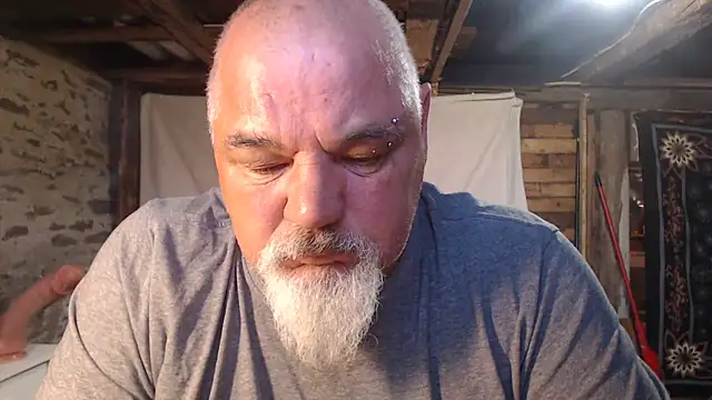 Snapshot of Newfiesausage1972 chatting on 21, 5, 2026 Newfiesausage1972 online show from 21, 5, 2026