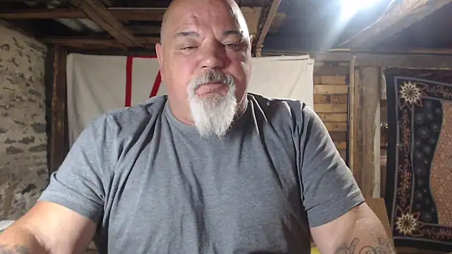 Snapshot of Newfiesausage1972 chatting on 17, 6, 2026 Newfiesausage1972 online show from 17, 6, 2026