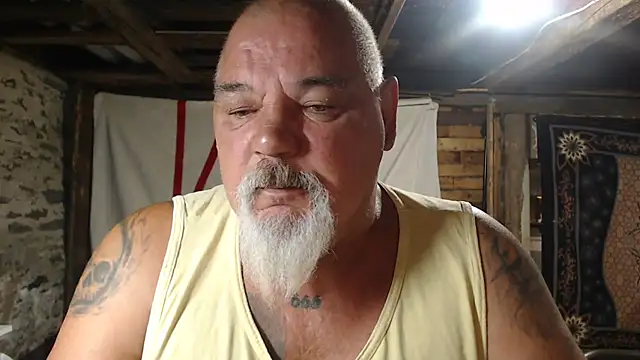 Snapshot of Newfiesausage1972 chatting on 17, 7, 2026 Newfiesausage1972 online show from 17, 7, 2026
