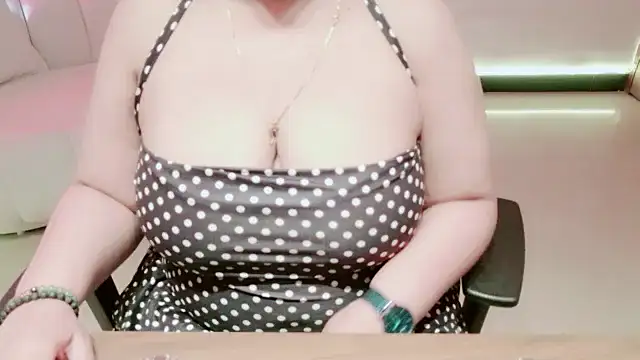 Gracefulgoddess online show from 8, 3, 2026