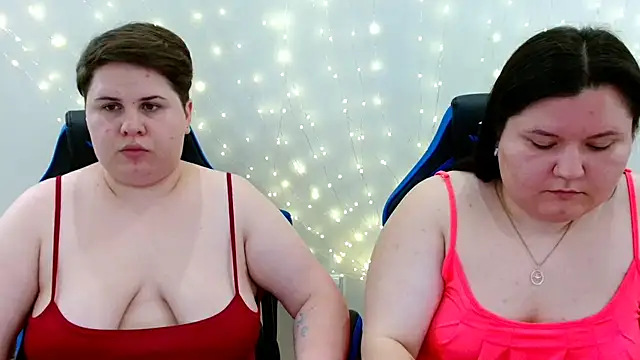 Snapshot of BeckyAndHellen chatting on 10, 7, 2026 BeckyAndHellen online show from 10, 7, 2026