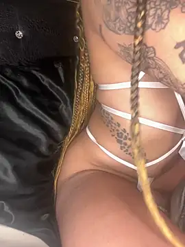 Shuggabutt online show from 4, 1, 2025