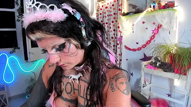 Snapshot of lady_sontse_ chatting on 10, 6, 2026 lady sontse online show from 10, 6, 2026