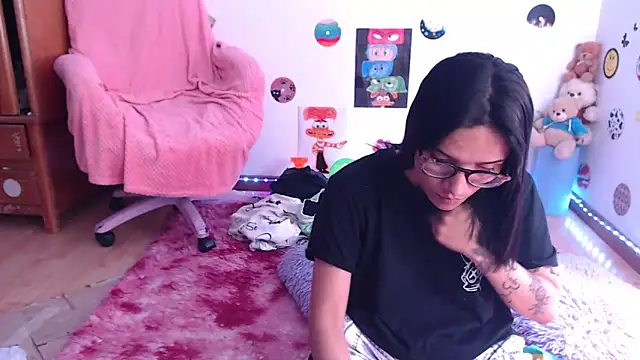 Yaumiko online show from 9, 3, 2025