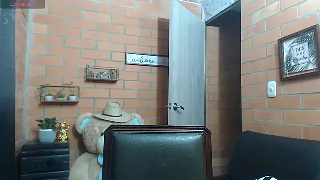 alexia 87 online show from 23, 9, 2025