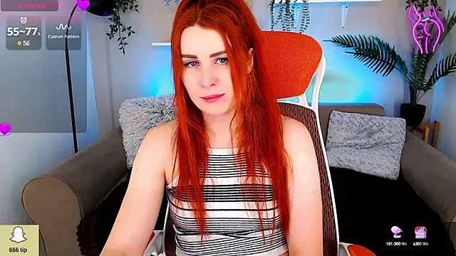 Snapshot of YrKiraXO chatting on 4, 2, 2025 YrKiraXO online show from 4, 2, 2025