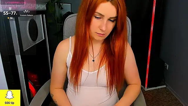 Snapshot of YrKiraXO chatting on 21, 2, 2025 YrKiraXO online show from 21, 2, 2025