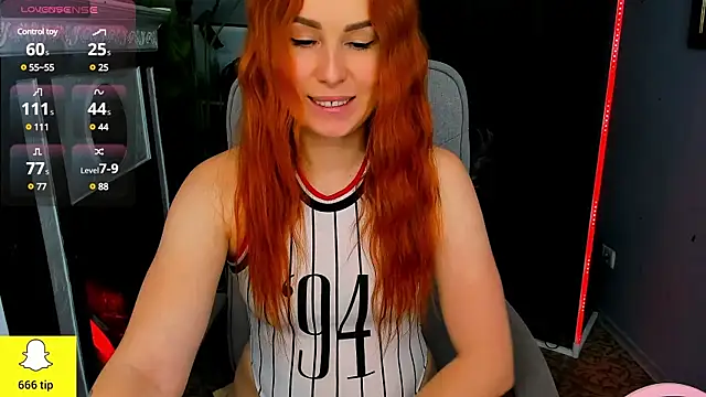 Snapshot of YrKiraXO chatting on 24, 2, 2025 YrKiraXO online show from 24, 2, 2025