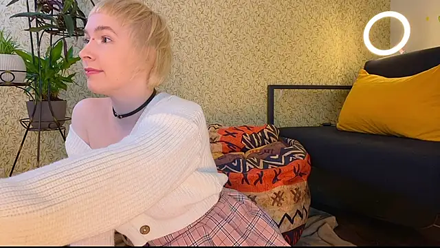 EmmyAmbros online show from 9, 2, 2025