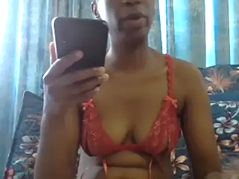 Snapshot of AfricanPrincesss2 chatting on 15, 1, 2025 AfricanPrincesss2 online show from 15, 1, 2025