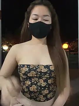 BabyThree  online show from 7, 2, 2026