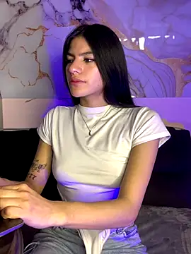 liss hot  online show from 10, 11, 2025