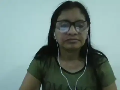 Snapshot of titssmall123 chatting on 1, 2, 2025 titssmall123 online show from 1, 2, 2025