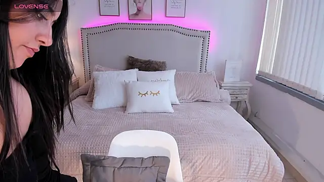 serenna se online show from 21, 2, 2025