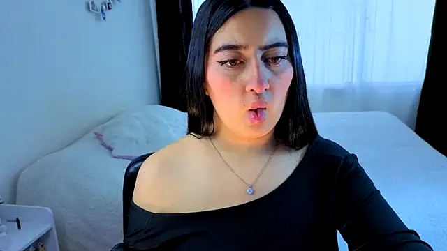 serenna se online show from 17, 10, 2025