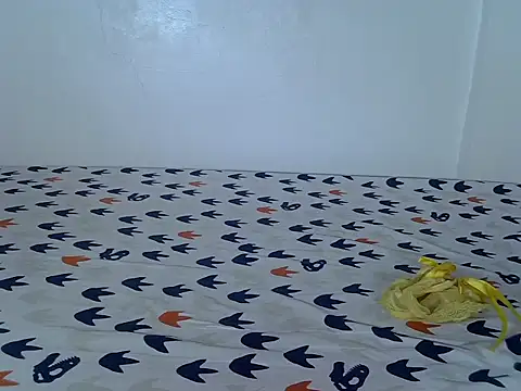 Snapshot of laetitia_ chatting on 13, 2, 2026 laetitia online show from 13, 2, 2026