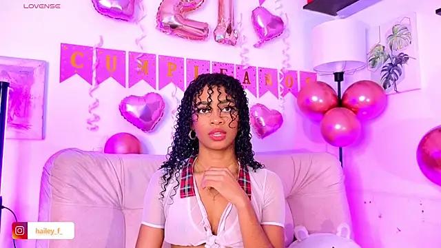 Heily Fox online show from 4, 3, 2025