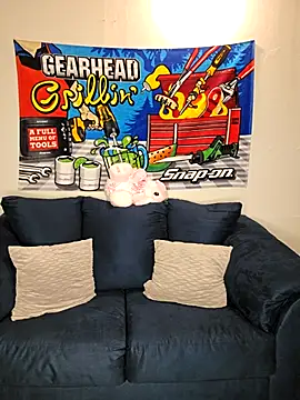 ladycreamypr2 online show from 12, 4, 2026