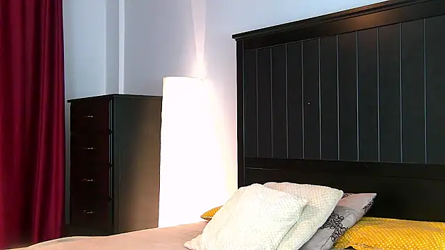 Yanira Muslim online show from 24, 10, 2025