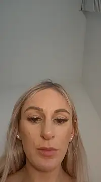 Snapshot of Liana_Lou chatting on 19, 1, 2025 Liana Lou online show from 19, 1, 2025