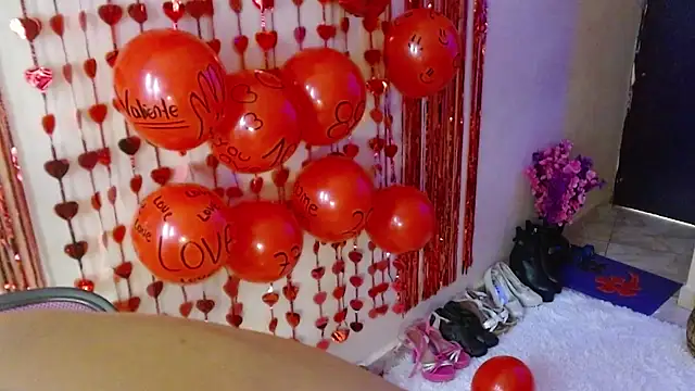 Latin Mature975 online show from 15, 2, 2025