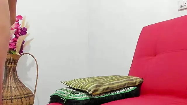 Latin Mature975 online show from 6, 10, 2025