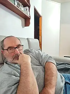 gillou1234 online show from 11, 11, 2025