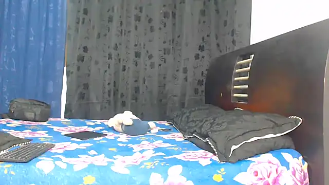 Hot Sharks  online show from 4, 11, 2025