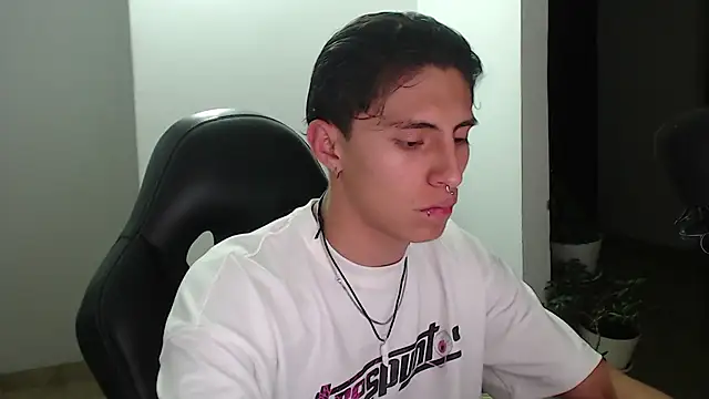 Snapshot of jay_dimarco2 chatting on 22, 9, 2025 jay dimarco2 online show from 22, 9, 2025