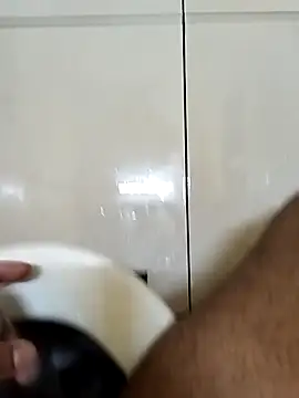 Snapshot of cenyon124 chatting on 8, 9, 2025 cenyon124 online show from 8, 9, 2025