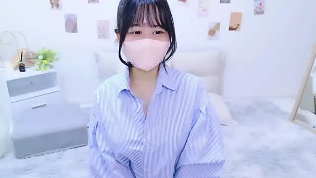 Snapshot of chihiro_ri chatting on 18, 9, 2025 chihiro ri online show from 18, 9, 2025