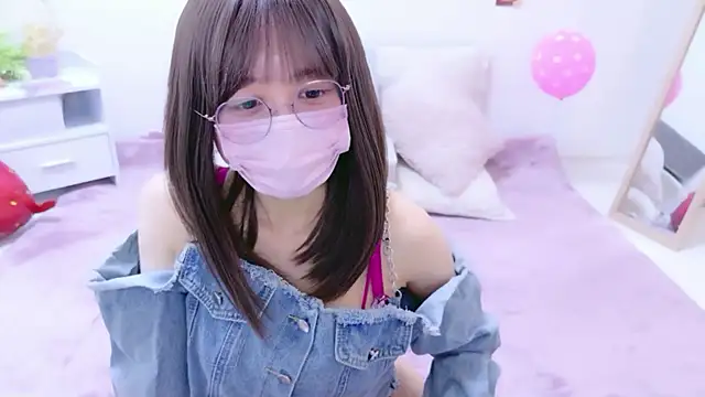 Snapshot of chihiro_ri chatting on 8, 5, 2026 chihiro ri online show from 8, 5, 2026