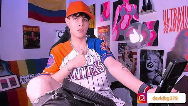 Snapshot of cinnamon_boyxxx chatting on 11, 2, 2025 cinnamon boyxxx online show from 11, 2, 2025