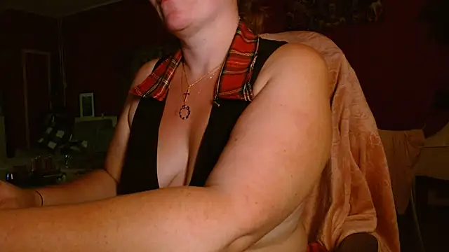 Snapshot of cruellaculdenfer67 chatting on 7, 7, 2026 cruellaculdenfer67 online show from 7, 7, 2026