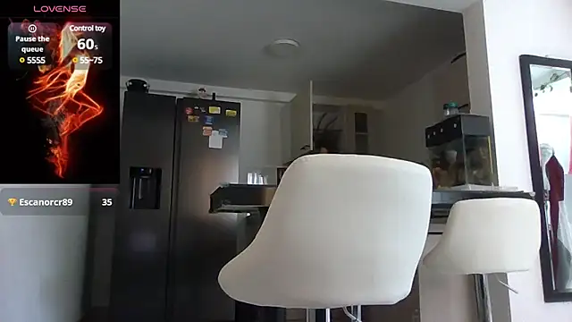 saramartinez1000 online show from 27, 2, 2025