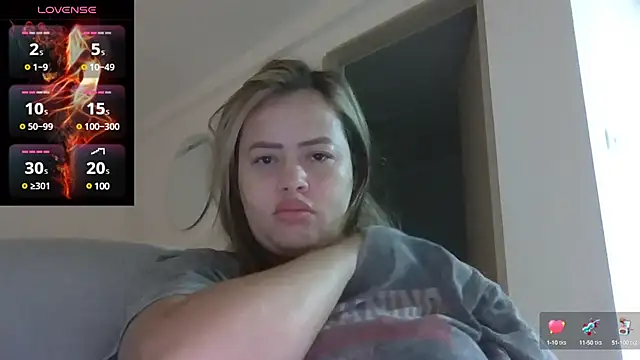 saramartinez1000 online show from 1, 3, 2025