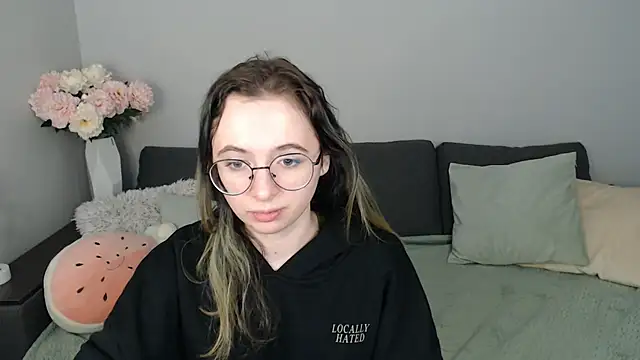 Mini Diva online show from 29, 10, 2025