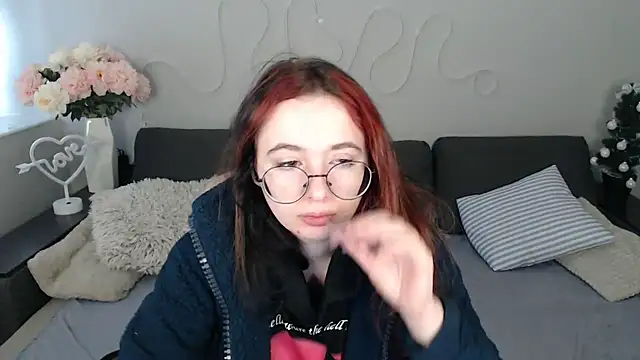 Mini Diva online show from 11, 1, 2026