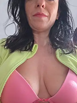 Snapshot of lovewildguy1 chatting on 27, 4, 2026 lovewildguy1 online show from 27, 4, 2026