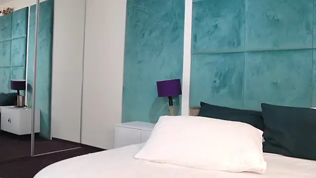 BriannaHart online show from 30, 1, 2025