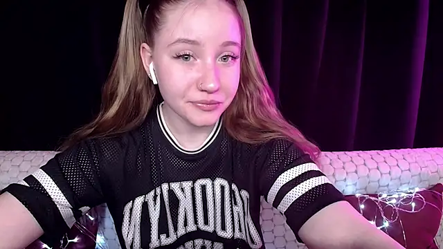 SindiWatsoon online show from 19, 12, 2024