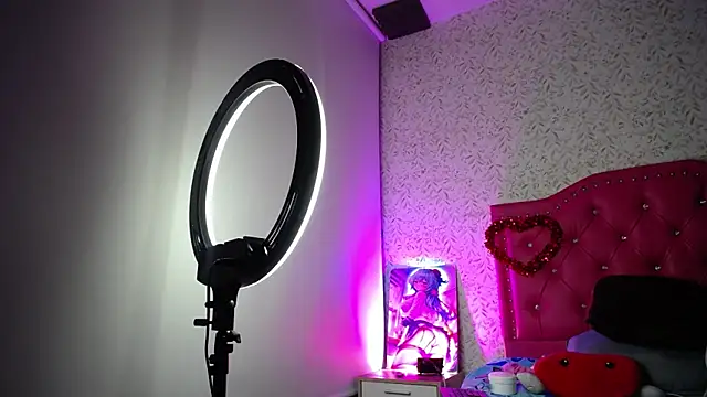 luly pink online show from 16, 9, 2025