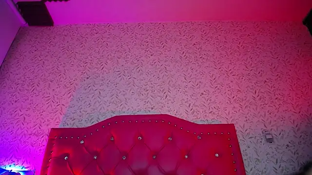 luly pink online show from 25, 9, 2025