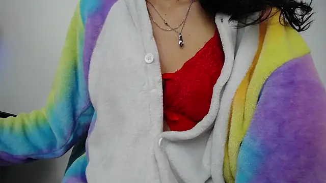 luly pink online show from 10, 4, 2026